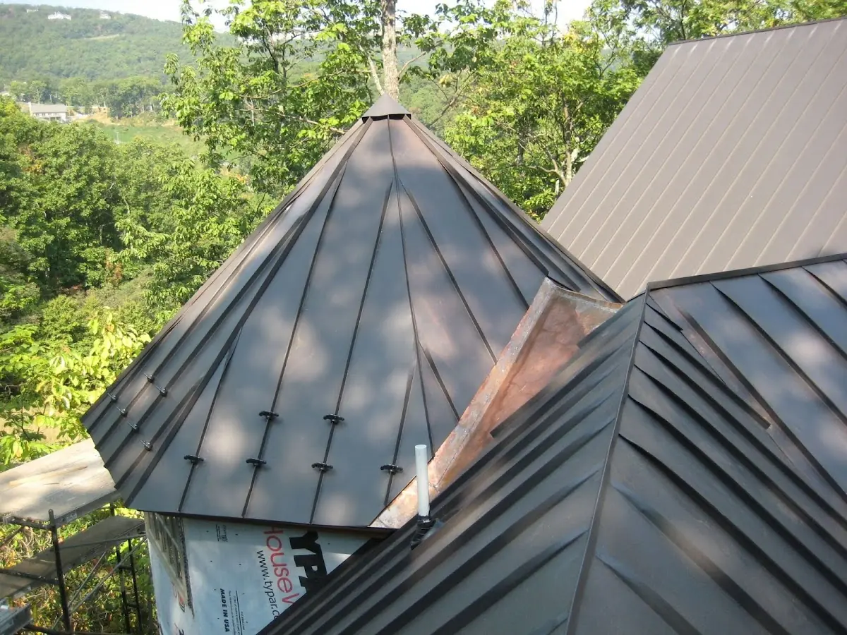 Professional Gutter Cleaning by Craftsman Roofing in La Sierra South